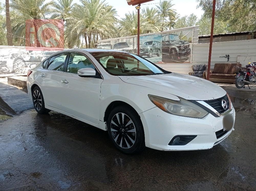 نيسان ألتيما